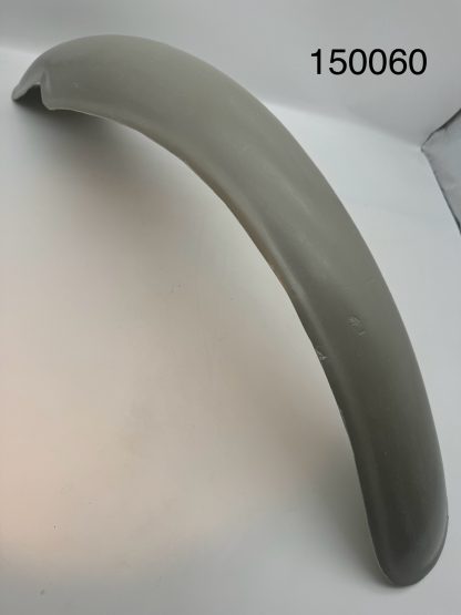 Guardabarros trasero fibra Bultaco Sherpa-S modelo 3 /Bultaco Sherpa-S model 3 fiberglass rear fender.